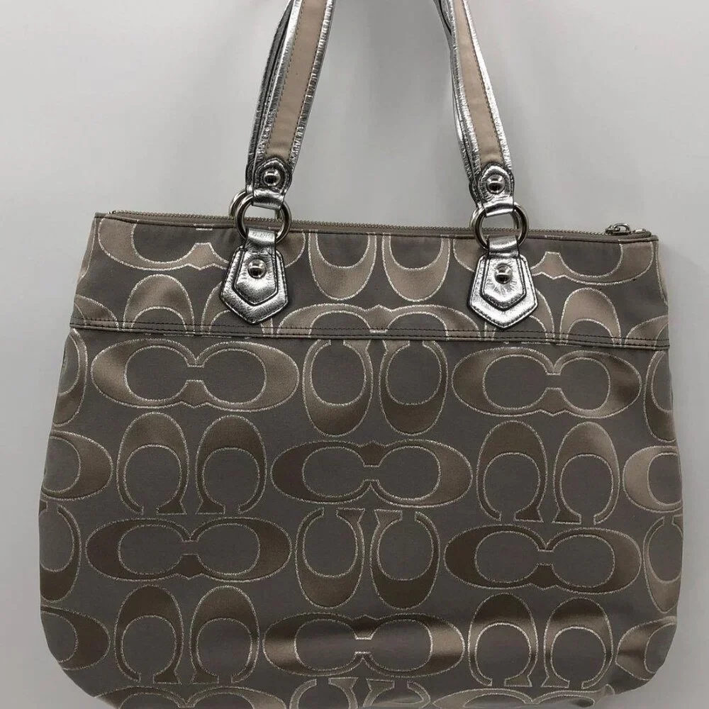 EUC Coach Poppy w/Clear Hangtag